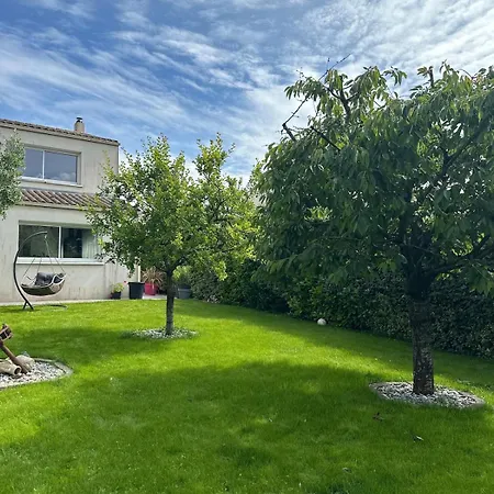 Holiday home Agreable Maison De